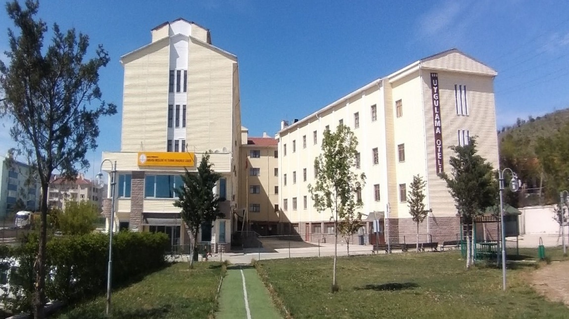 Ankara Mesleki ve Teknik Anadolu Lisesi Fotoğrafı
